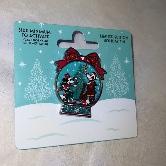 Disney Mickey and Minnie Holiday LIMITED EDITION Pin - Picture 2 of 6